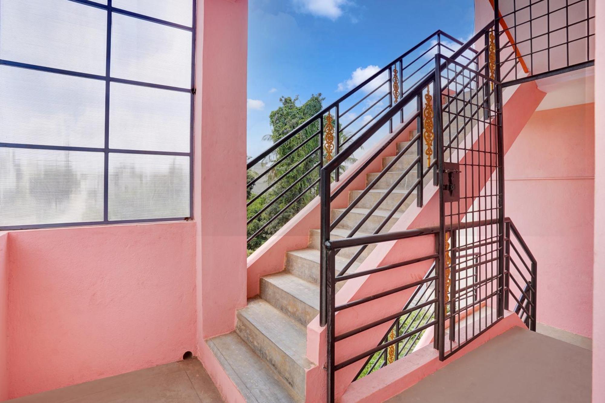 Hotel O Sv Lodge Bangalore Ngoại thất bức ảnh